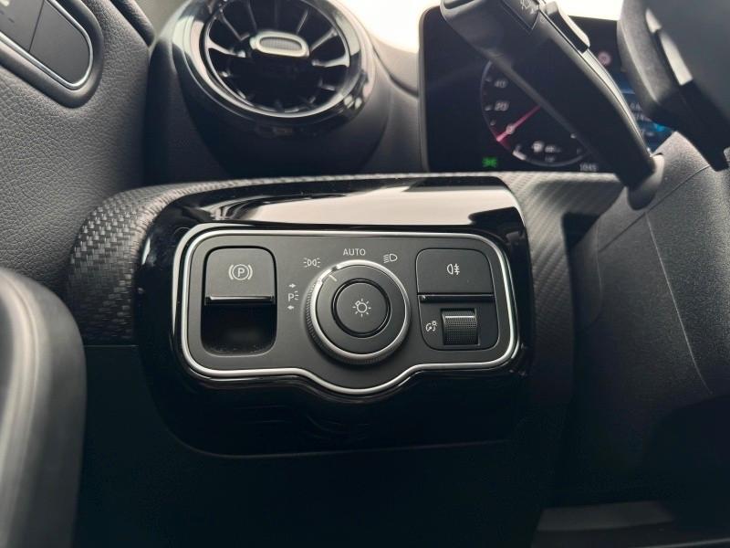 Mercedes-Benz A-Class A 200, миниатюра 18