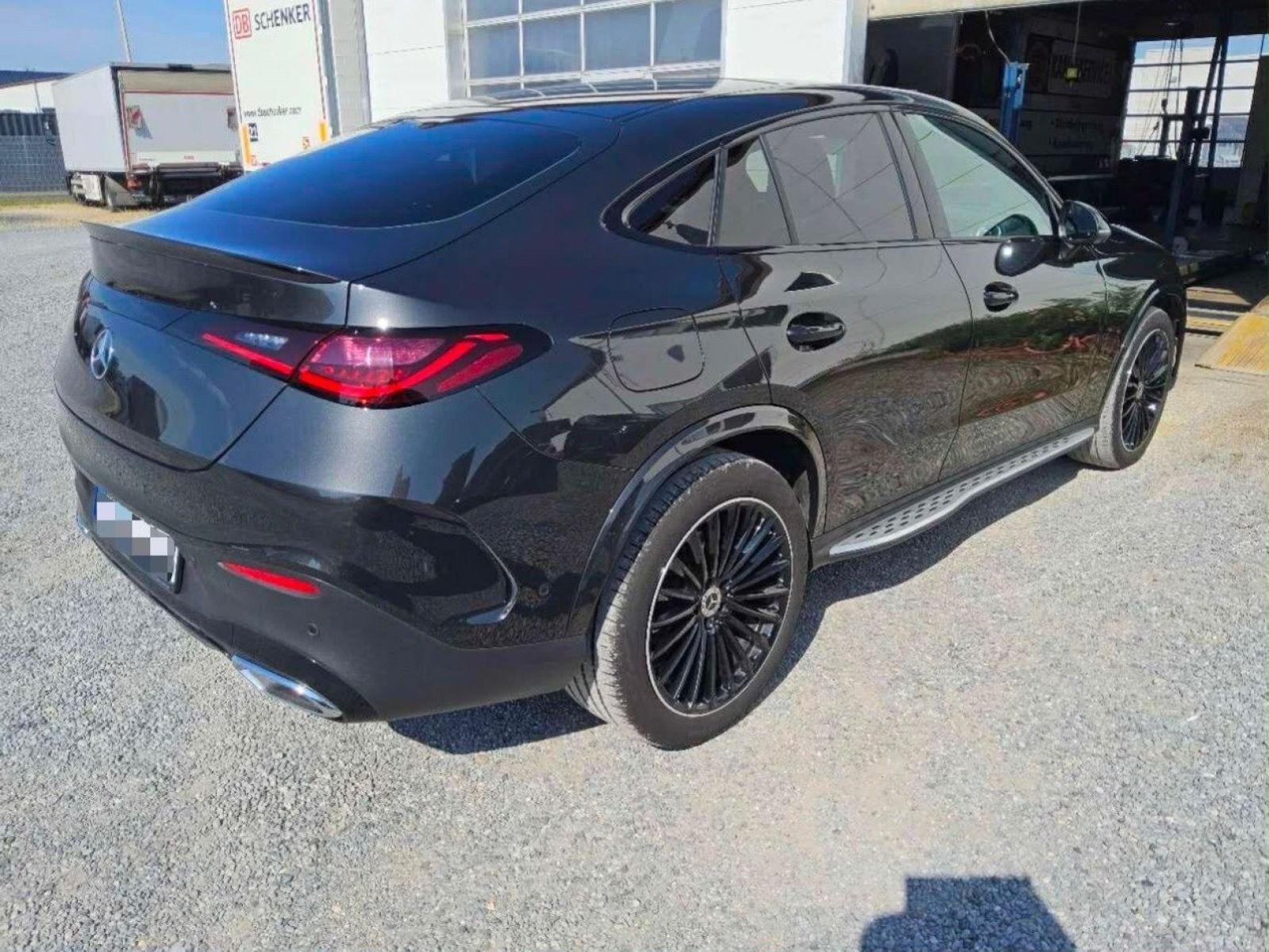 Mercedes-Benz GLC 300 d 4Matic Coupé Edition AMG Line foto 2
