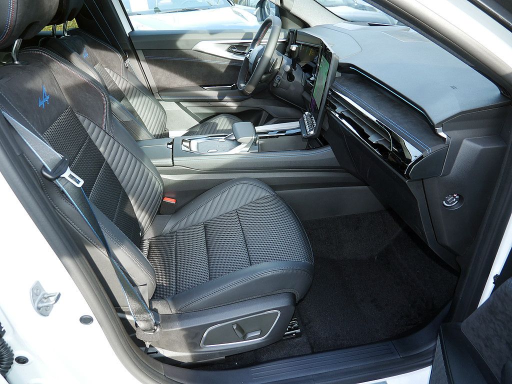 Fahrzeugabbildung Renault Austral Esprit Alpine Full Hybrid E-TECH 200