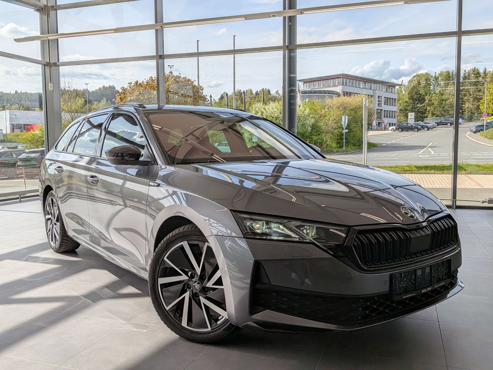 Fahrzeugabbildung SKODA Octavia 2.0 TDI Sportline Matrix Canton Pano ACC