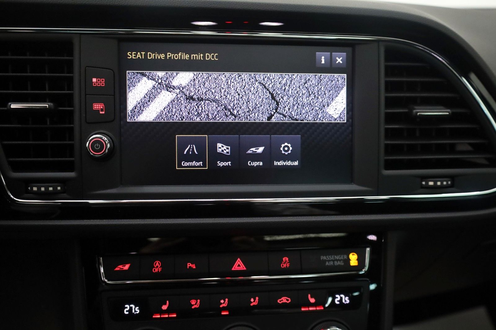 Fahrzeugabbildung SEAT Leon ST Cupra 300 4Drive TLeder,Navi,LED,PanDach