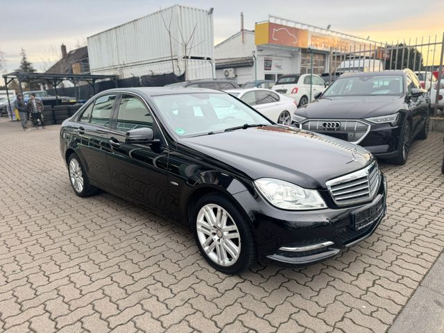 Mercedes-Benz C 220 CDI BlueEfficiency*NAVI*PDC*SHZG*SCHALTER*