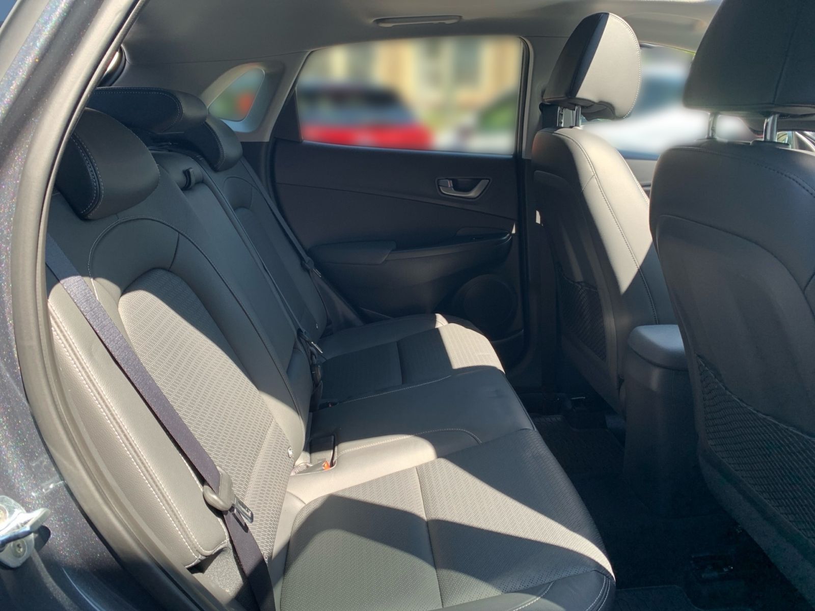 Fahrzeugabbildung Hyundai Kona 1.6 DCT Premium 4WD AHK Schiebedach Krell N