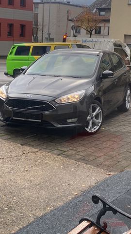 Ford Focus 1,0 EcoBoost 92kW Business Business