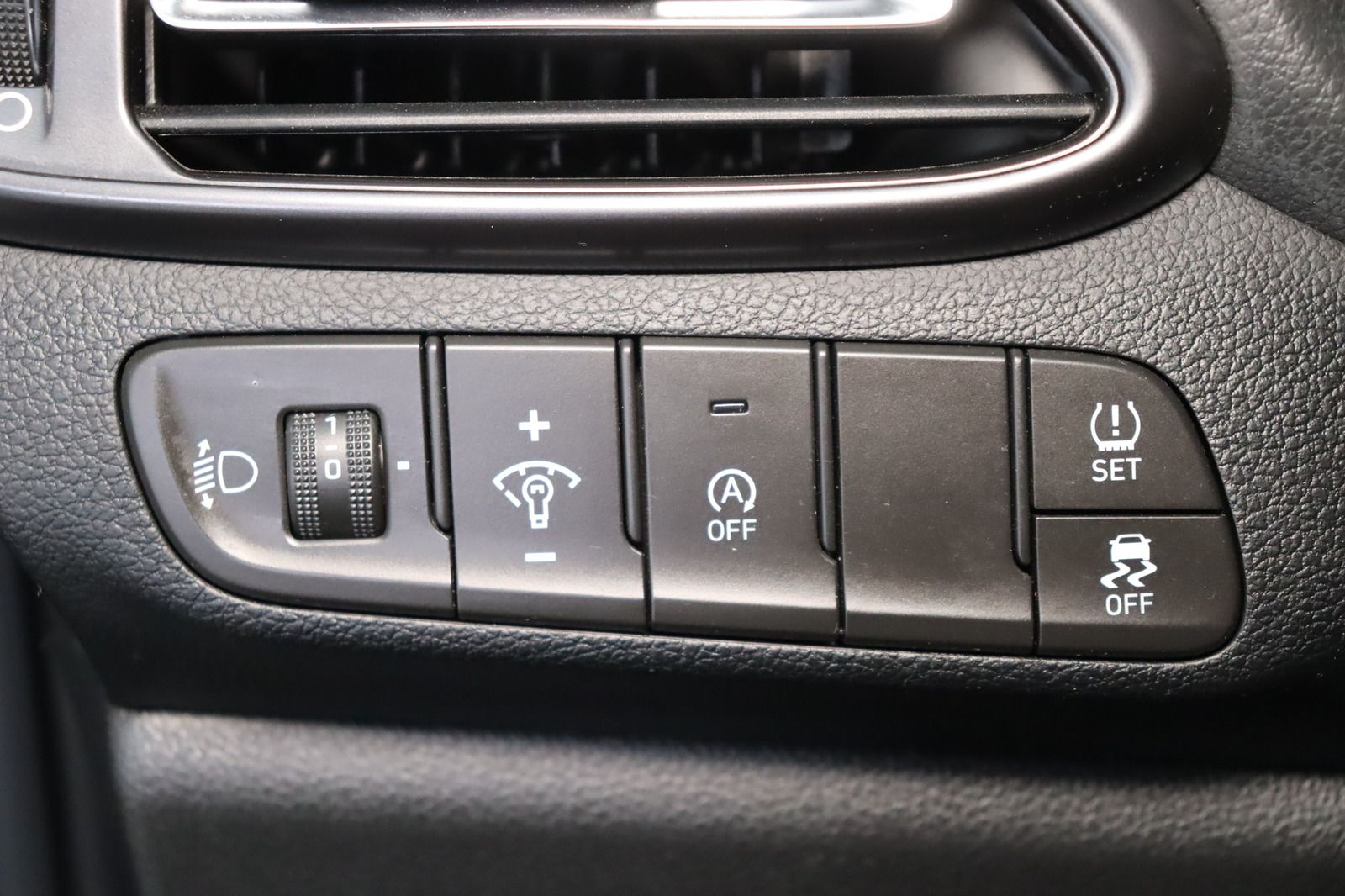 Fahrzeugabbildung Hyundai i30 Fastback * N-line * LED * DAB * RFK