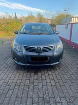 Toyota Avensis 1.8 Kombi - Toyota Avensis aus 2011: Kombi