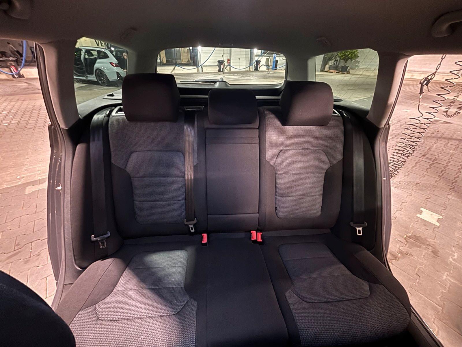 Volkswagen Passat 2012 — photo 14