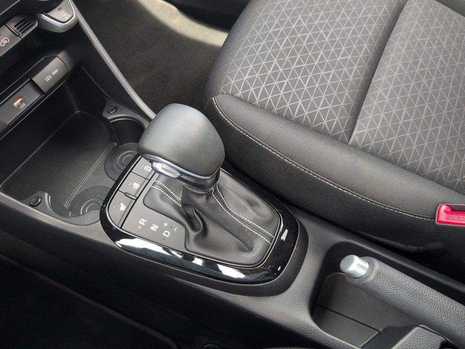 Fahrzeugabbildung Kia PICANTO 1.0 AUT DREAM TEAM 1HD NAV-P KAMERA+SHZ+