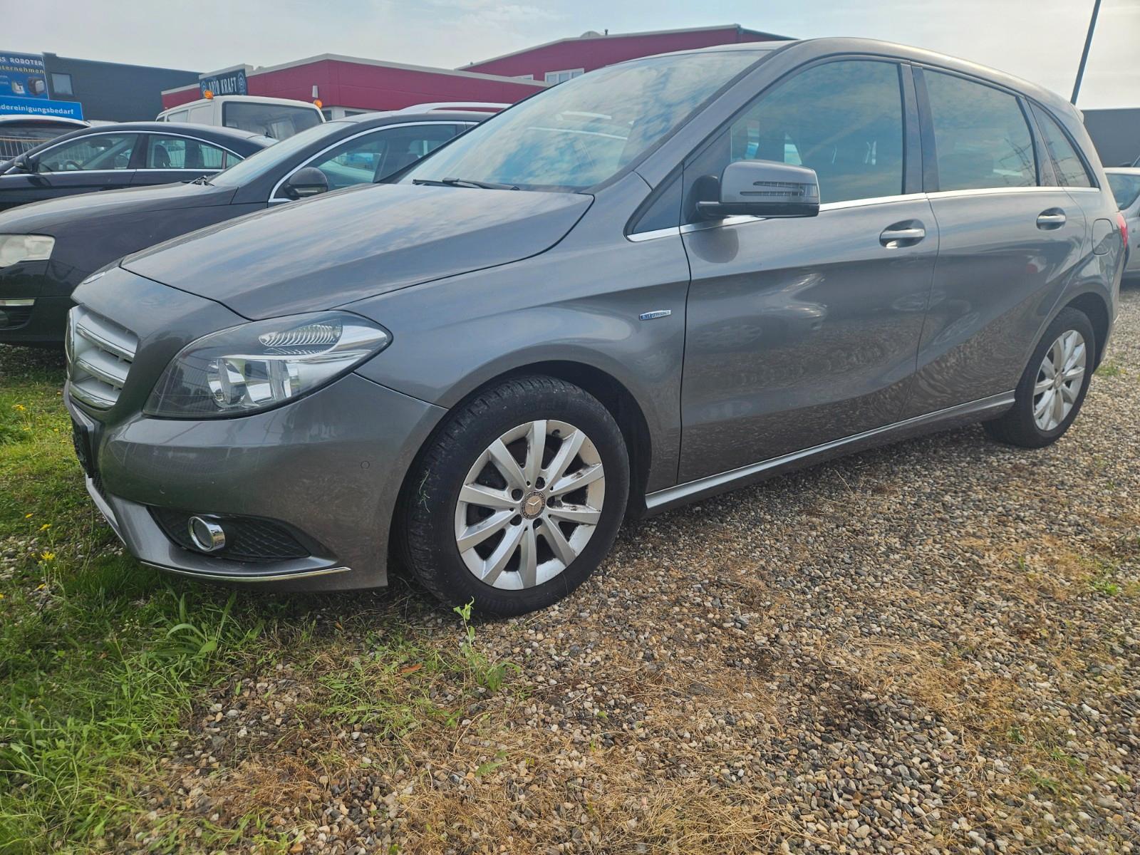 Mercedes-Benz B 200B B 200 Tüv Inspektion NEU