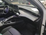 Peugeot 5008 ALLURE HYBRID DSC6 145PS *KAMERA* - Peugeot 5008 mit Hybrid-Antrieb