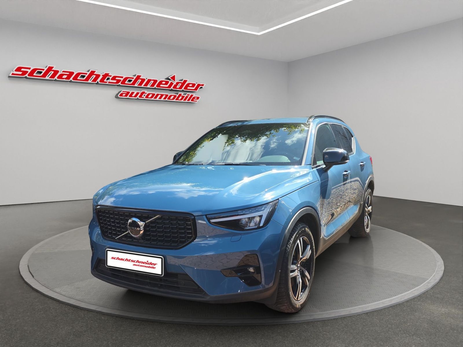 Volvo XC40 B3 B DKG Plus Dark+ACC+Harman+LED+