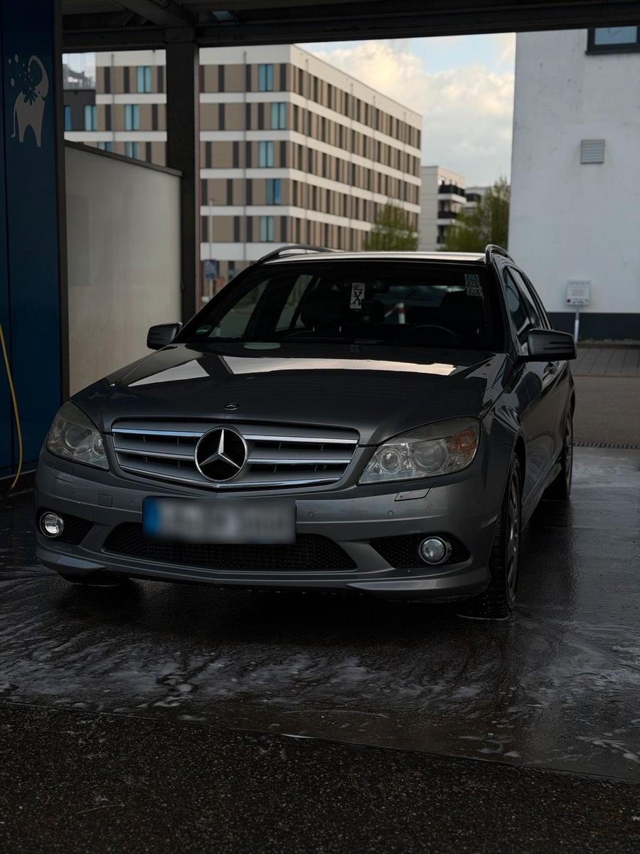Mercedes-Benz C 220