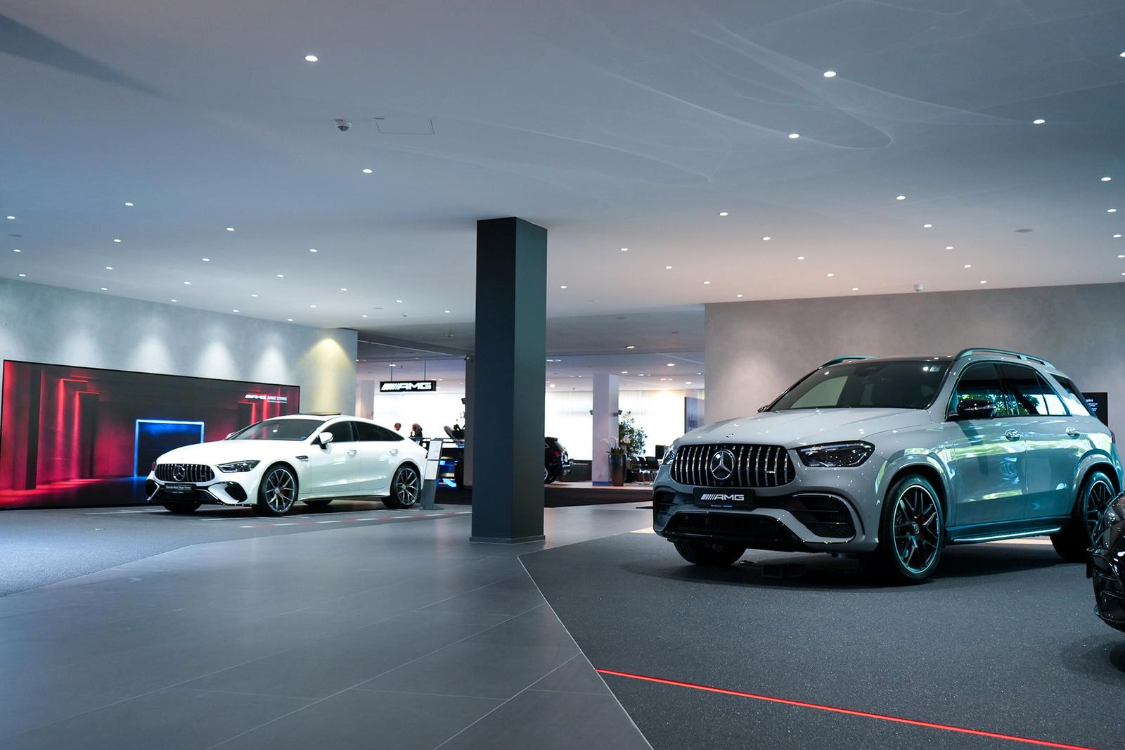 showroom-image-main