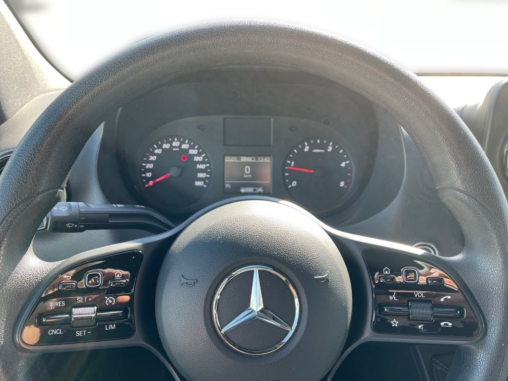 Fahrzeugabbildung Mercedes-Benz Sprinter 315 CDI Pritsche 3665 AHK,Klima,7-Sitze