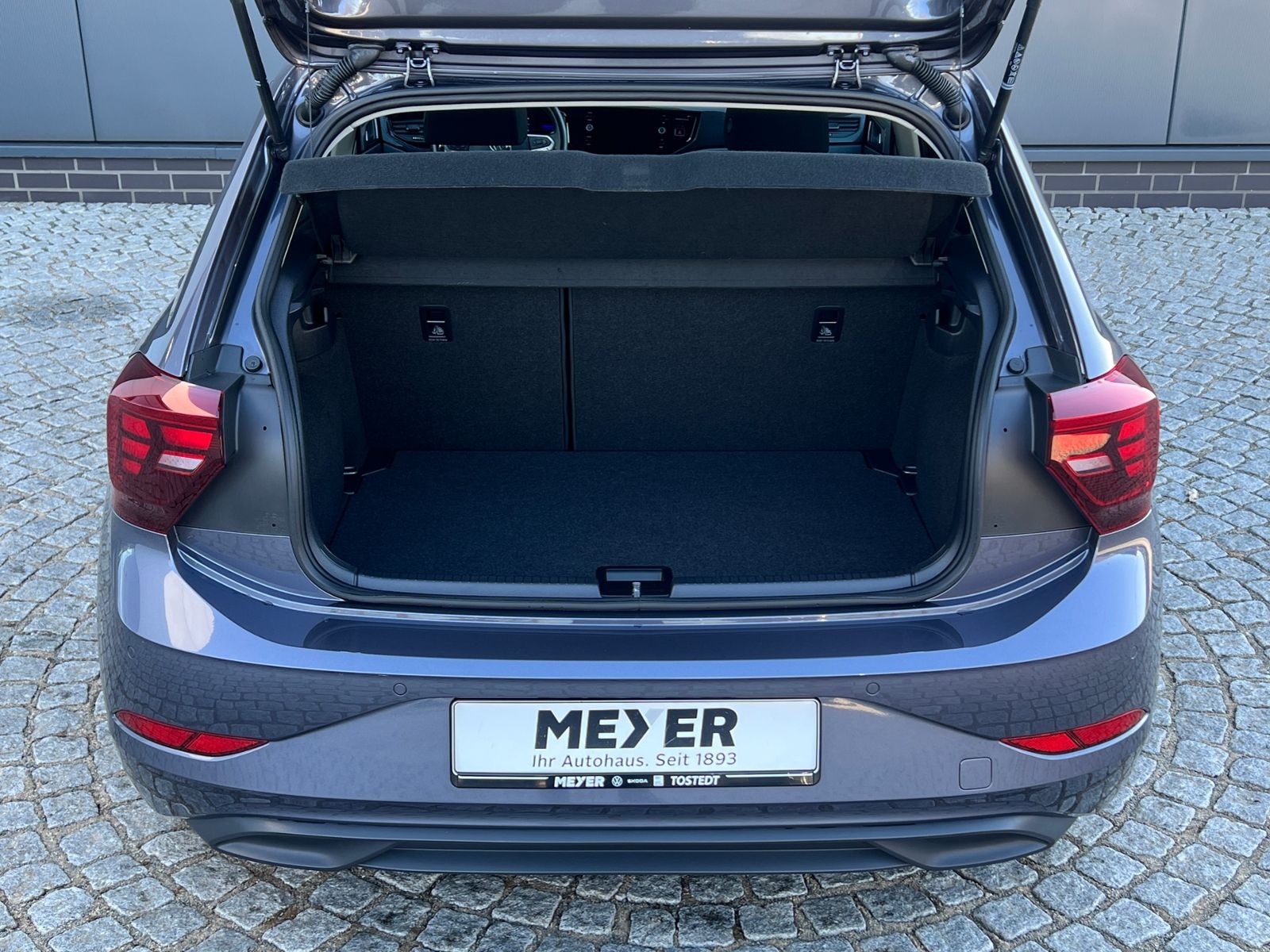 Fahrzeugabbildung Volkswagen Polo 1.0 TSI Life *AppConnect, Sitzheizung, ACC*