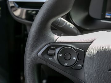 Opel Corsa e F Selection CarPlay Spurhalteassi. DAB
