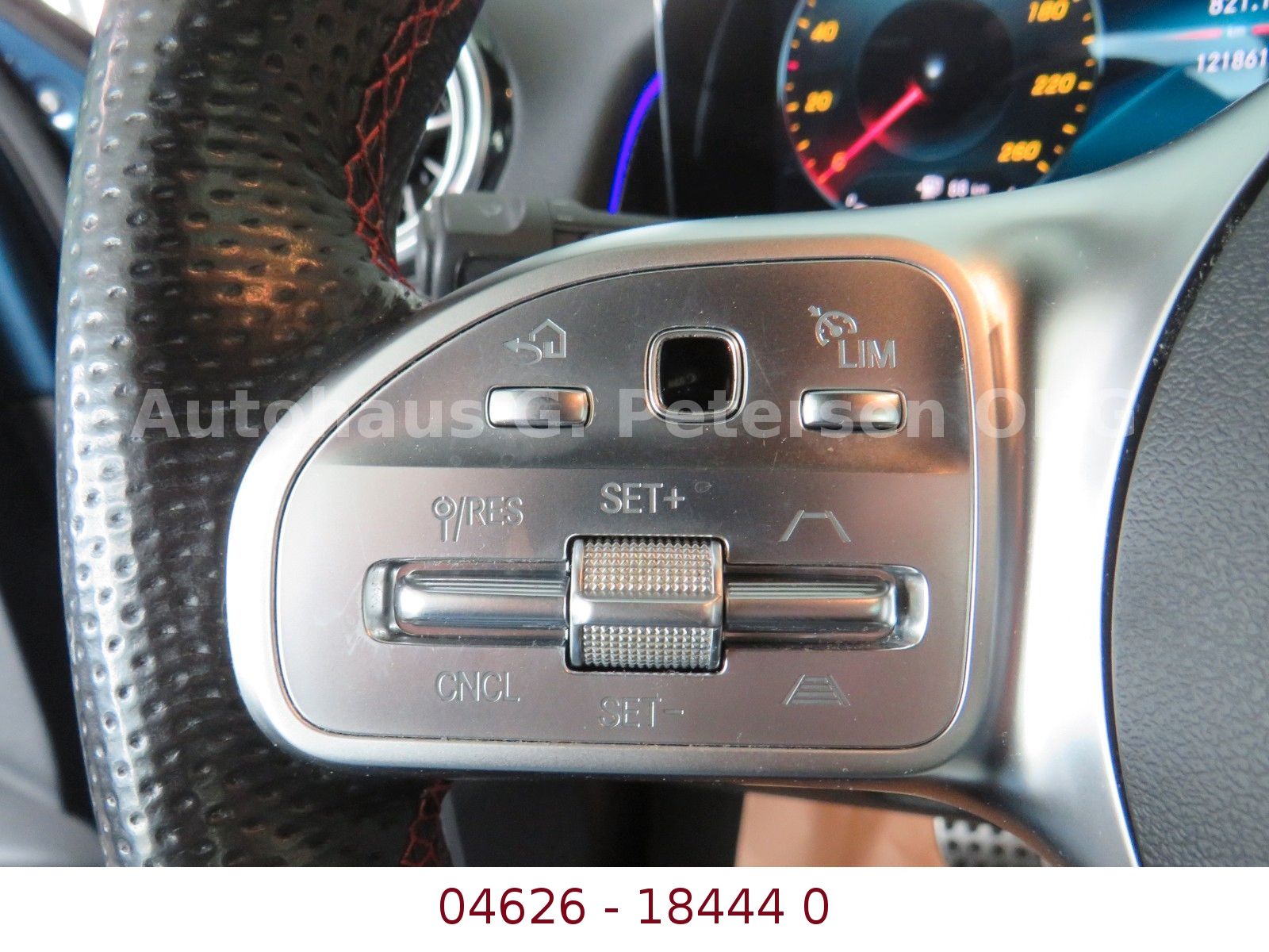 Fahrzeugabbildung Mercedes-Benz GLB 220 d*AMG*LM 19*CAM*AHK*Distronic*