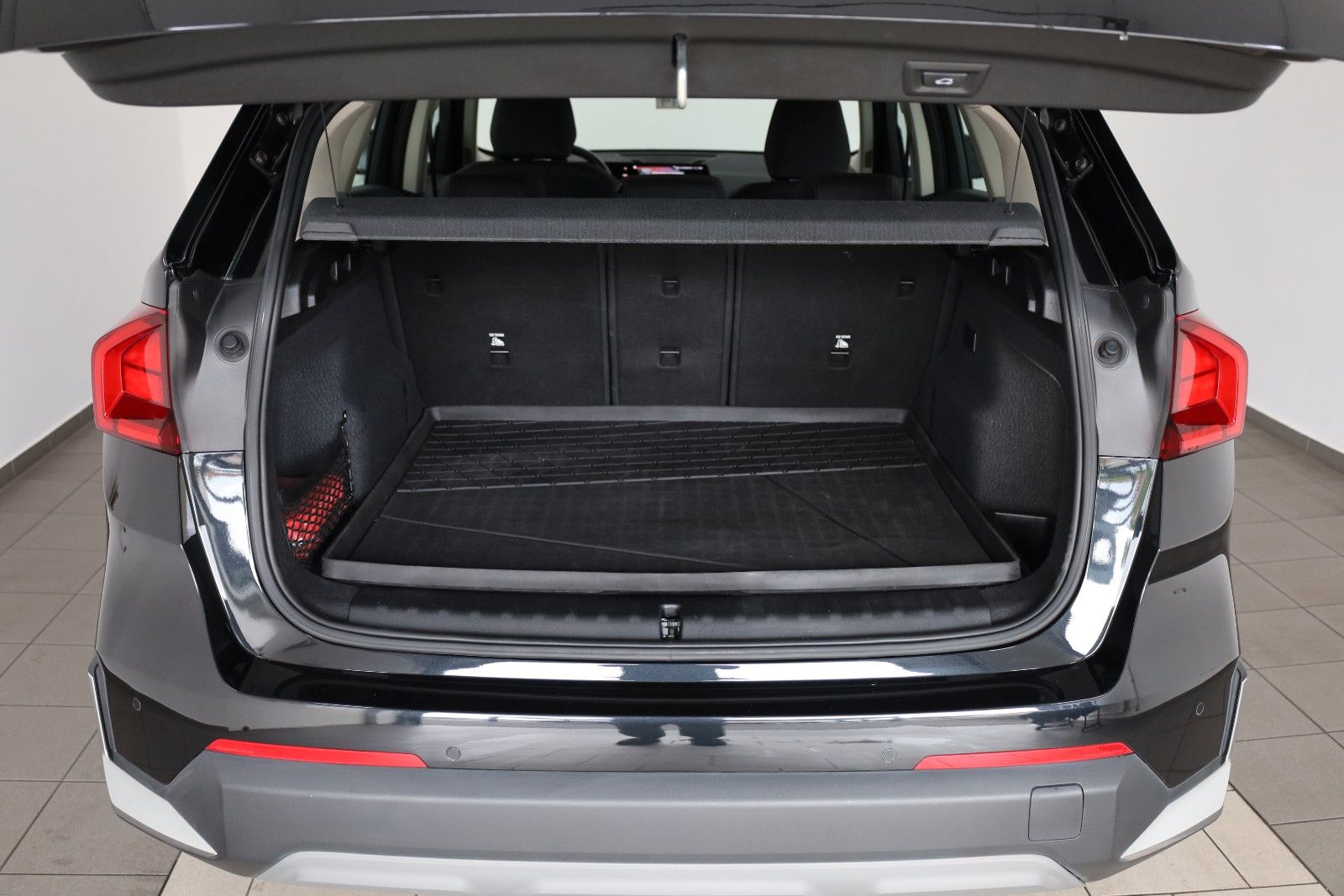 Fahrzeugabbildung BMW X1 25e xDrive Leder,Navi,LED,Kamera,ParkPak.,AHK