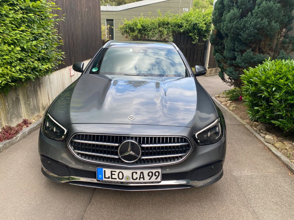 Image of Mercedes-Benz E 200