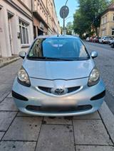 Volkswagen TYOTA AYGO MIT NEUER TÜV 05. 2028 & klimaa... - Volkswagen Polo: A05