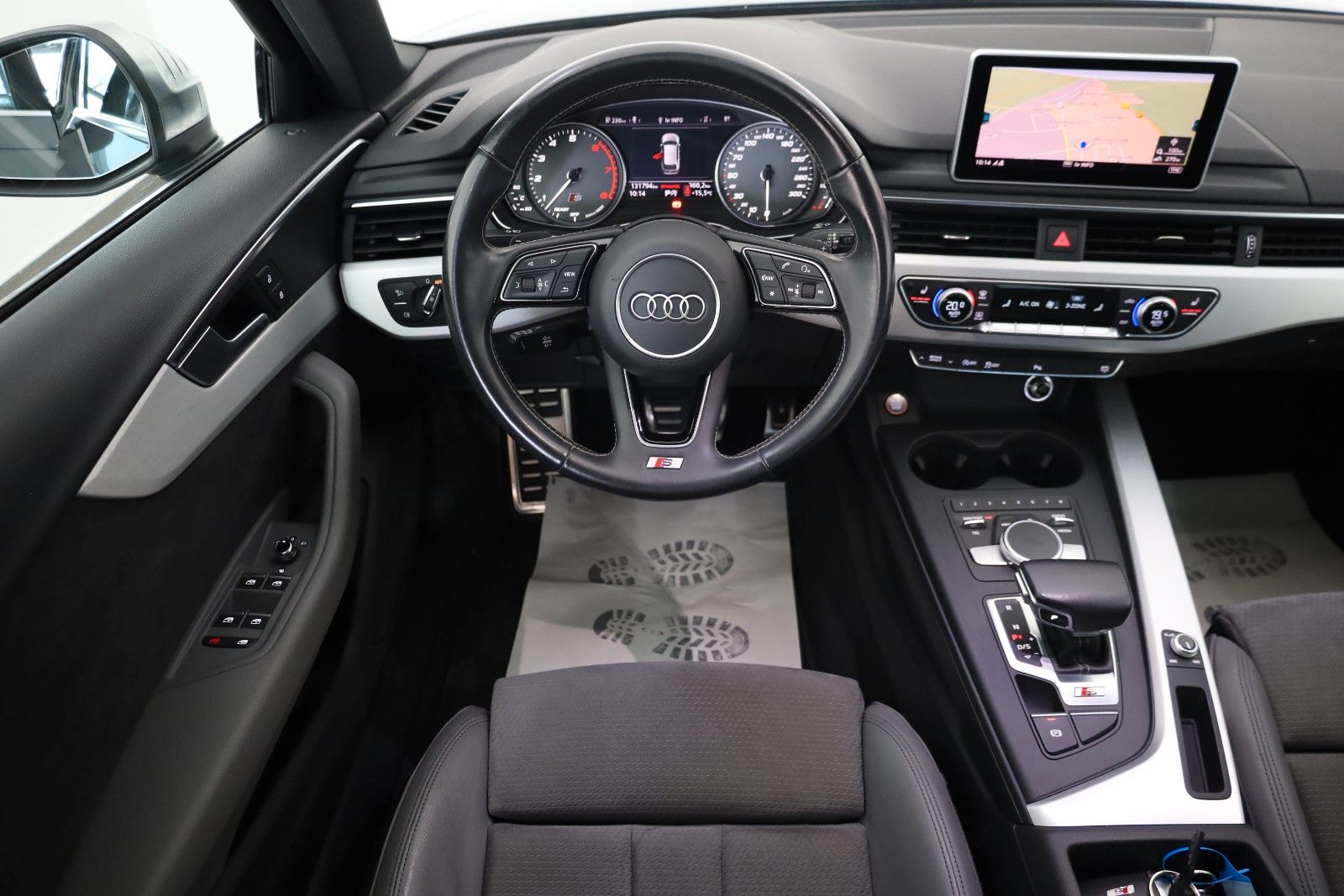 Fahrzeugabbildung Audi S4 Avant 3.0 TFSI quattro TLeder,Navi,Kamera,AHK