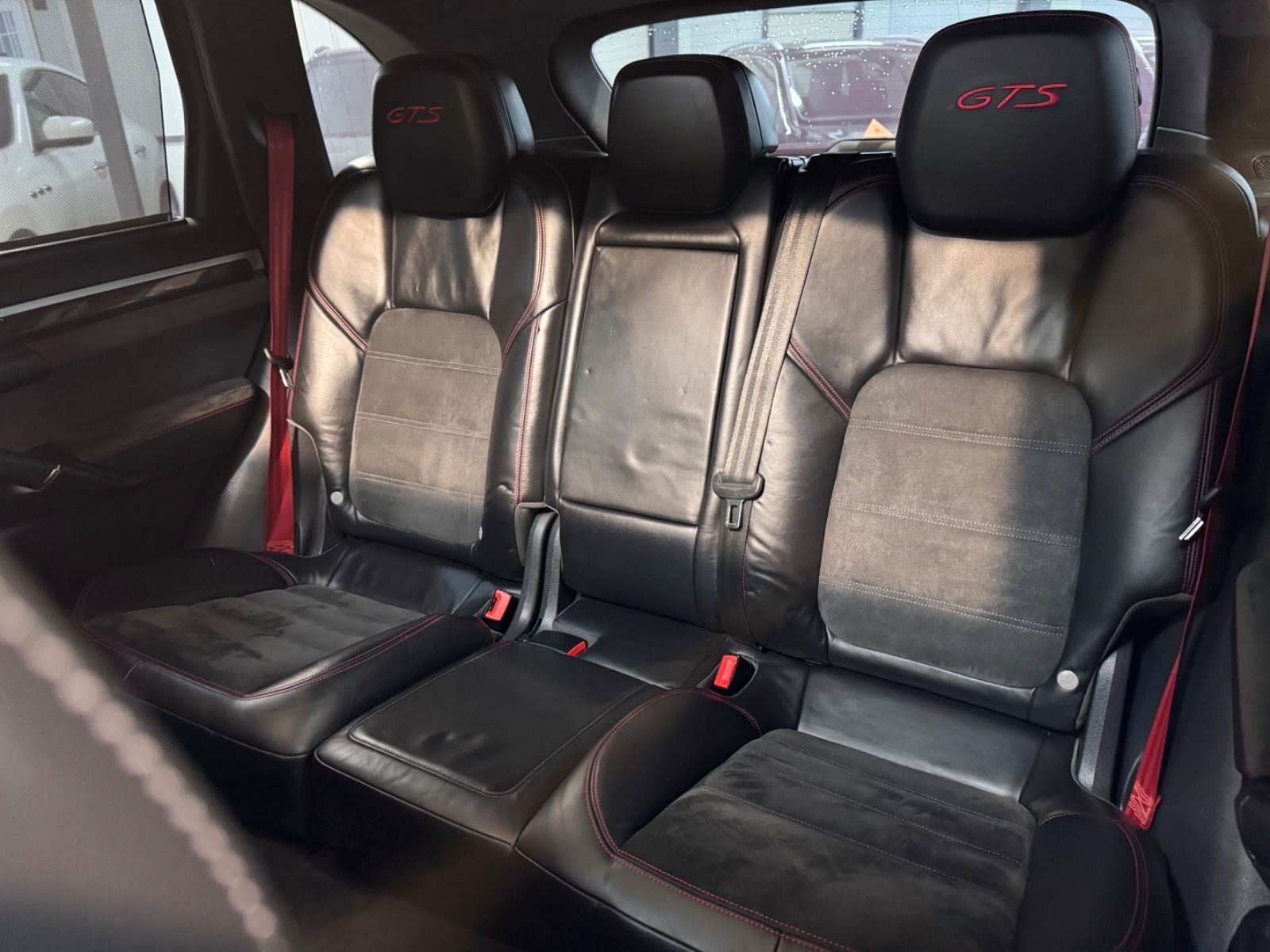 Porsche Cayenne GTS 4,8L PANO*BOSE*STHZ*PCM*21*KAME*2.H foto 9
