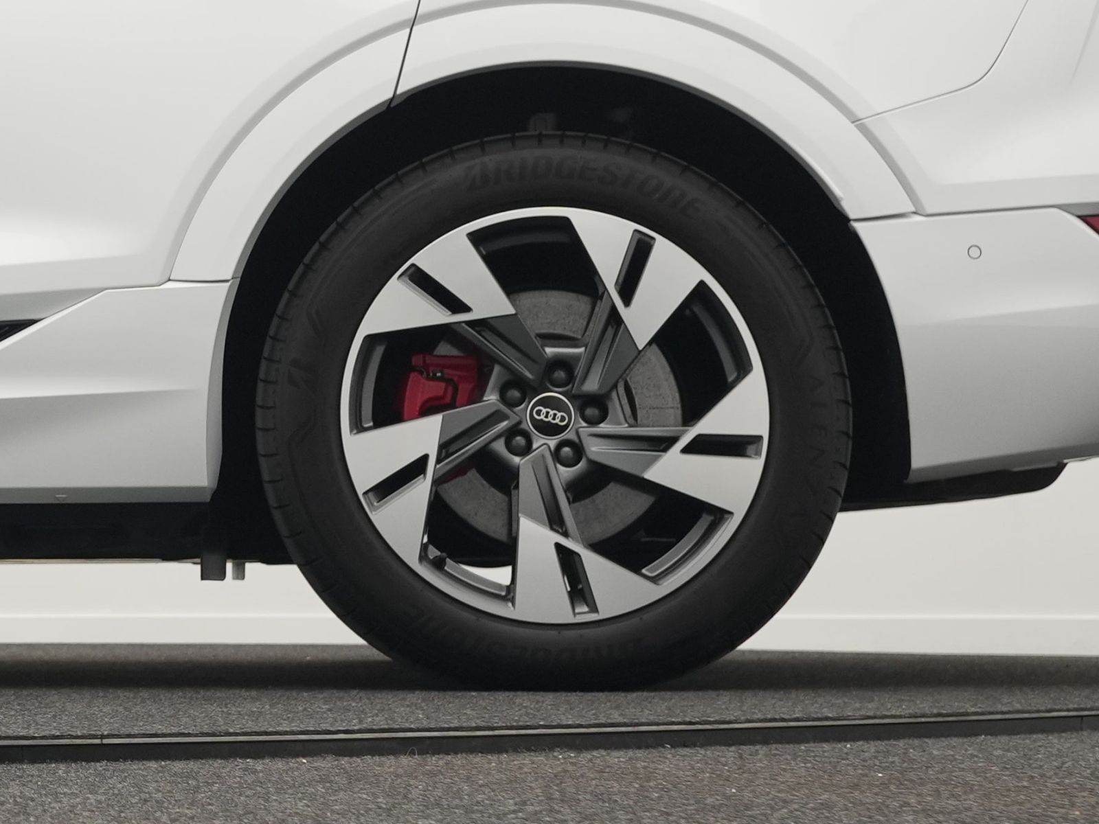 Audi Q8 e-tron - Bild 48