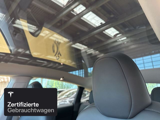 Tesla Model Y Long Range AWD foto 18