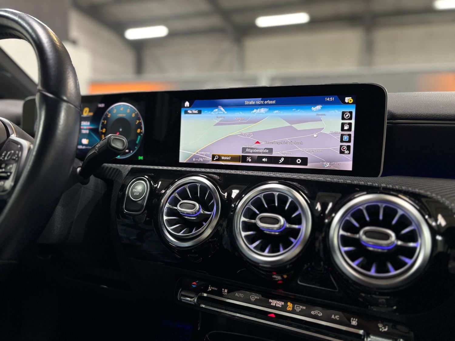 Fahrzeugabbildung Mercedes-Benz A 250 e Style Limousine AMG Felge#LED#Distr#MBUX