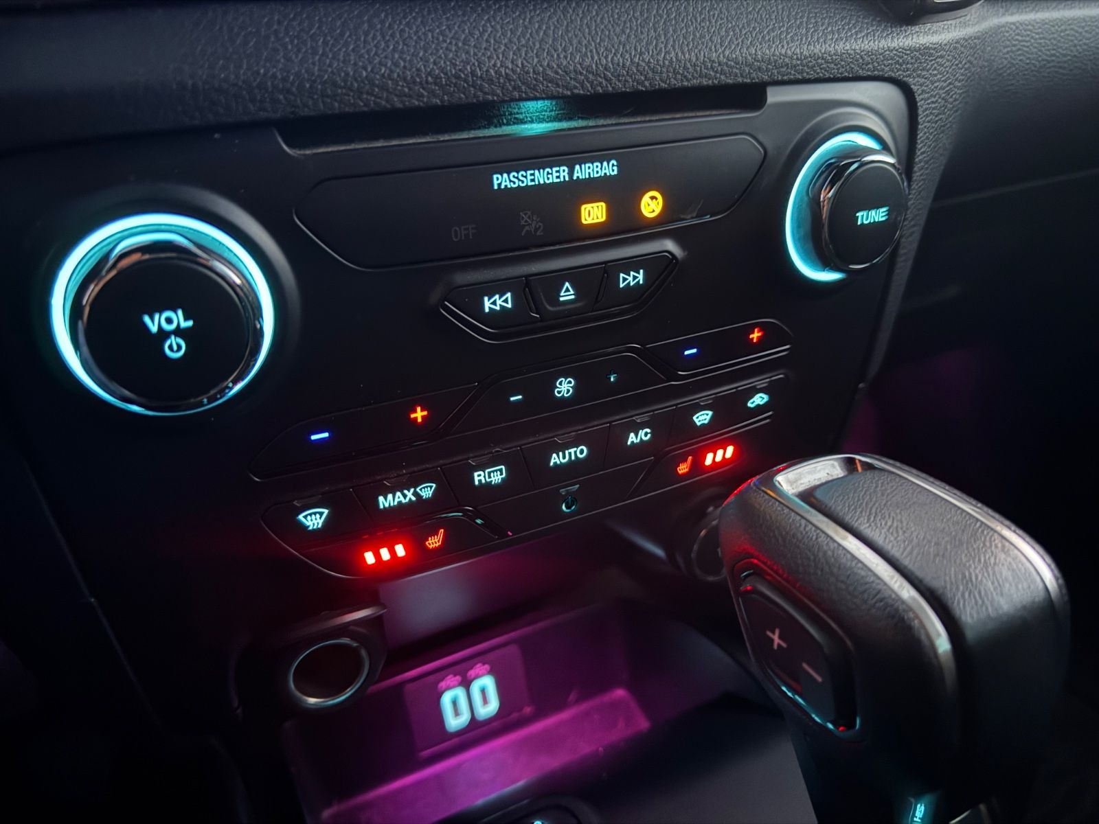 Fahrzeugabbildung Ford Ranger Wildtrak Doppelkabine 4x4*LEDER*ACC*SHZ