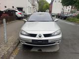 Renault Laguna Grandtour Dynamique 2.0 16V - Renault Laguna mit Benzin-Antrieb: Kombi