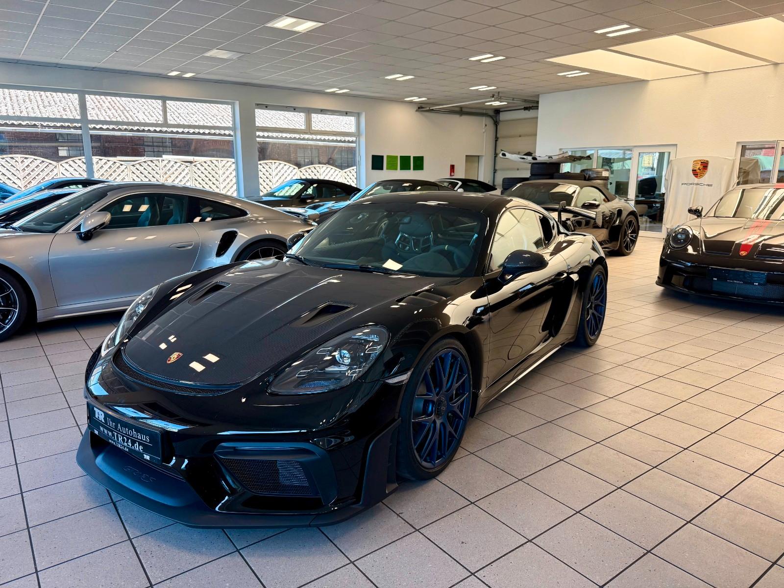 Porsche 718 Cayman GT4 RS Weissach / Clubsport / LIFT