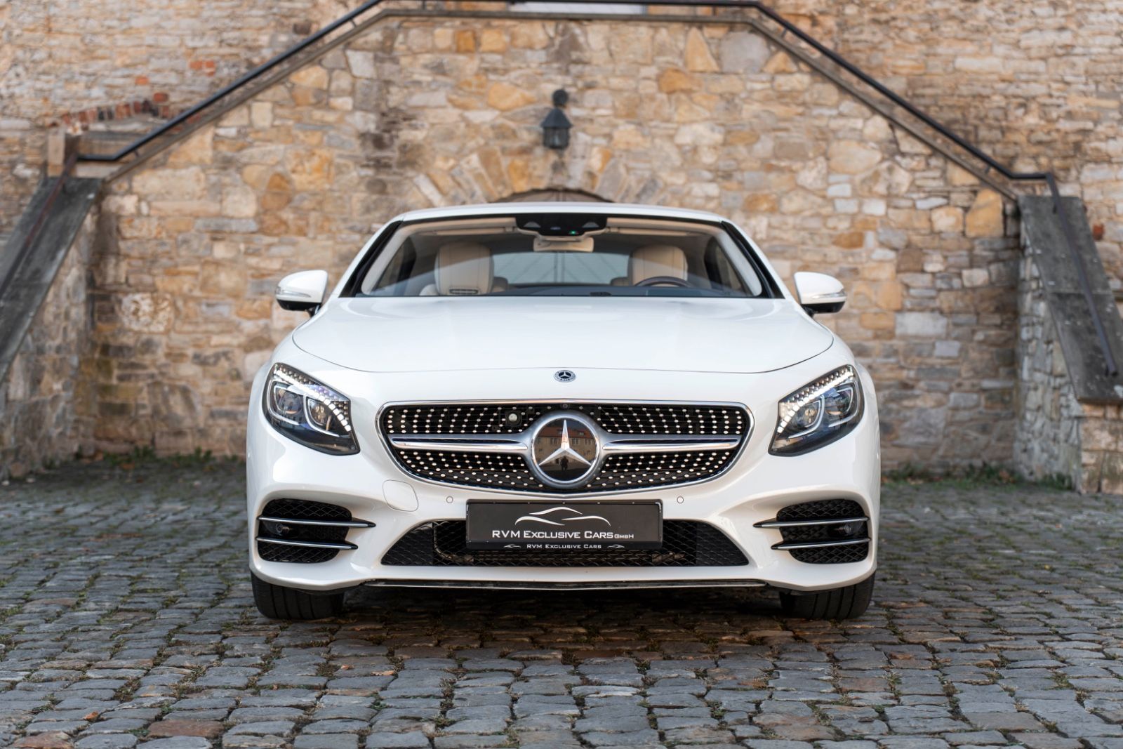 Fahrzeugabbildung Mercedes-Benz S 560 Cabriolet BURMESTER HUD 360° ACC LUFT TOTW