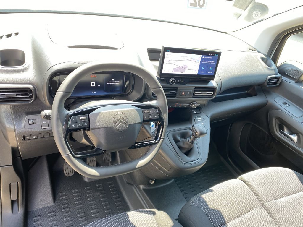Fahrzeugabbildung Citroën Berlingo 1.5 Diesel 100 M *3 Sitze*Navi*Winterp*