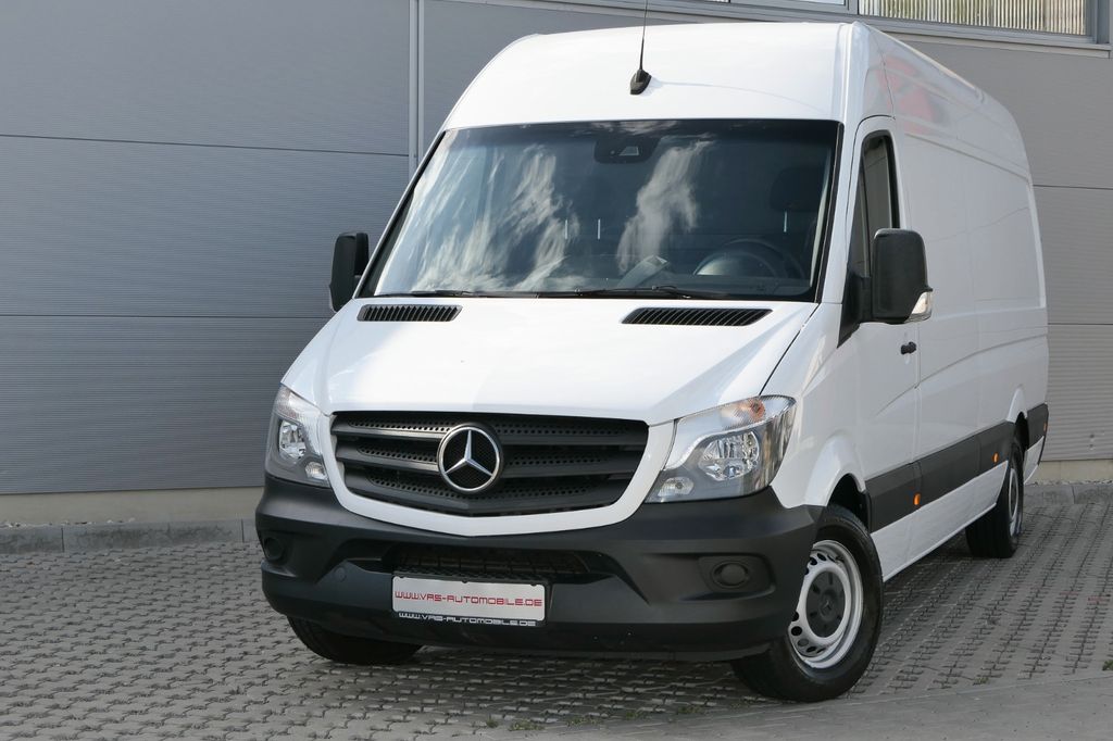 Image of Mercedes-Benz Sprinter