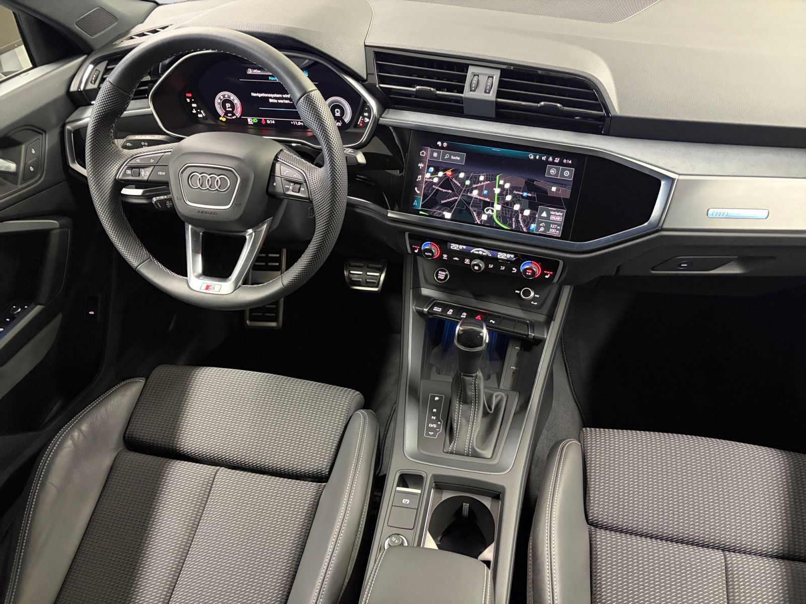 Audi Q3 Sportback 35 TFSI S line AHK Navi Carplay LED foto 6