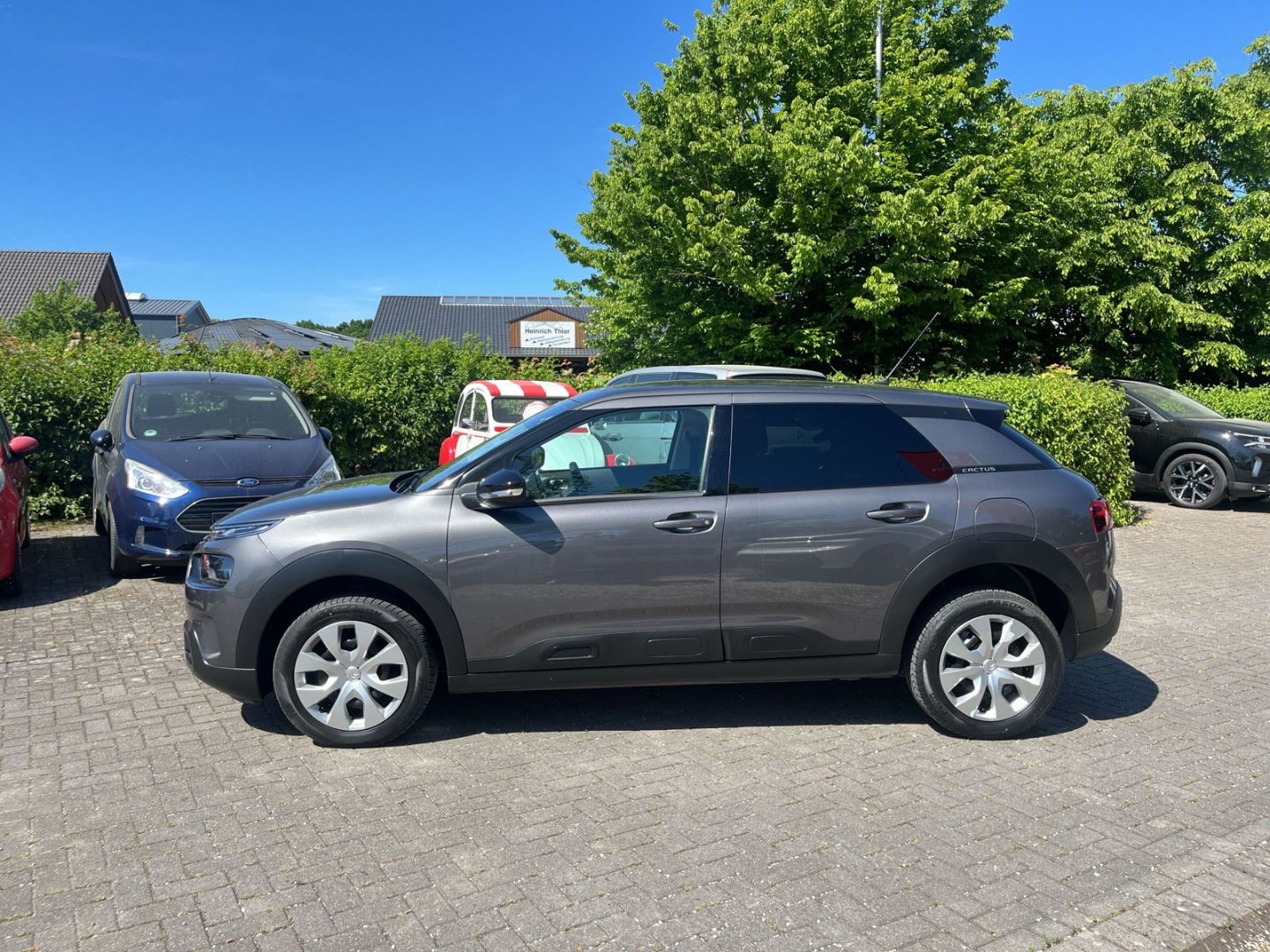 Fahrzeugabbildung Citroën C4 Cactus Feel e-THP PT 110 1.2 Navi DAB SHZ
