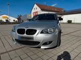 BMW E60 530i - BMW 530: E60