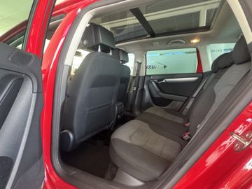 Volkswagen Passat Variant - 10