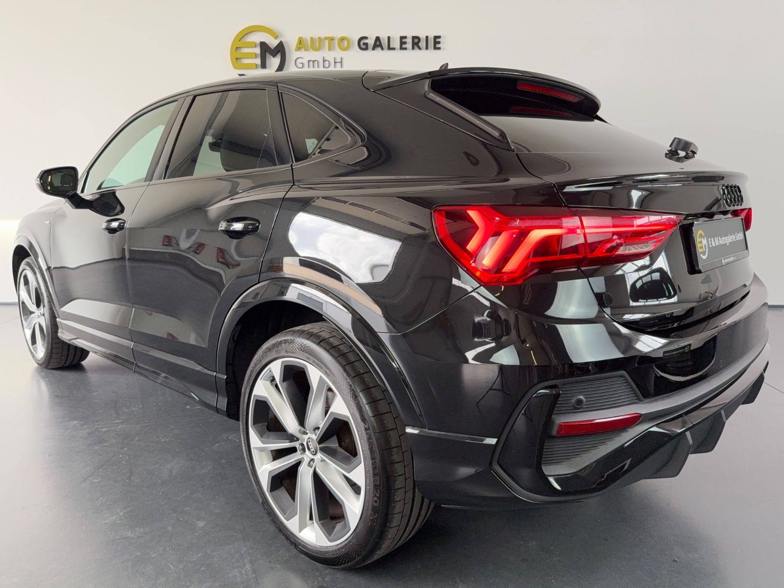 Audi Q3 Sportback 35 TFSI S line Kam Leder black ACC foto 3