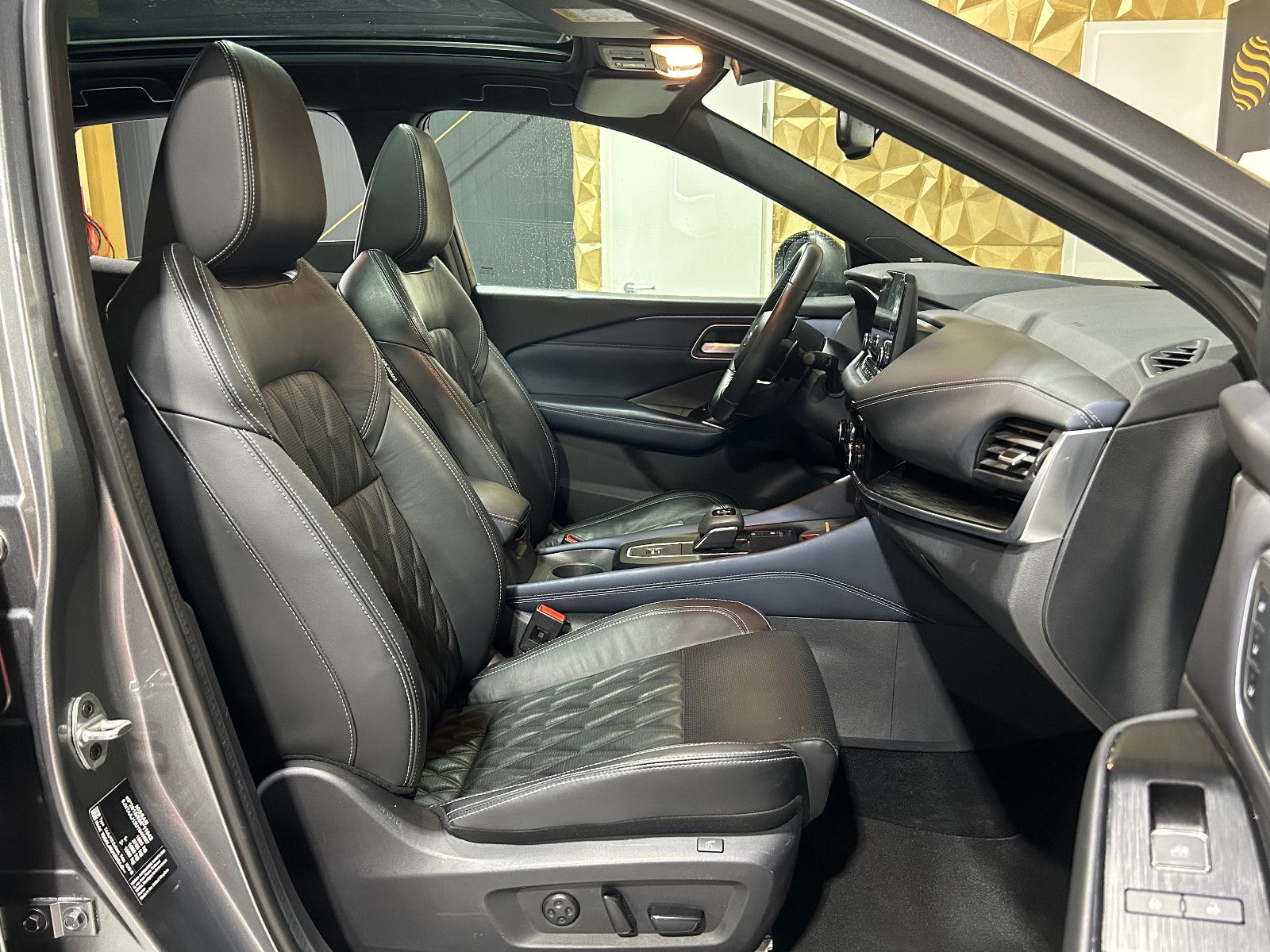 Fahrzeugabbildung Nissan Qashqai Tekna/PANO/360°/APPLE/BOSE/HEAD-UP/SHZ