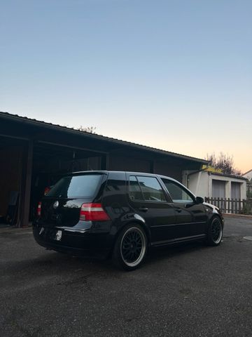 Volkswagen Golf 4 GTI 1.8t (180 PS)