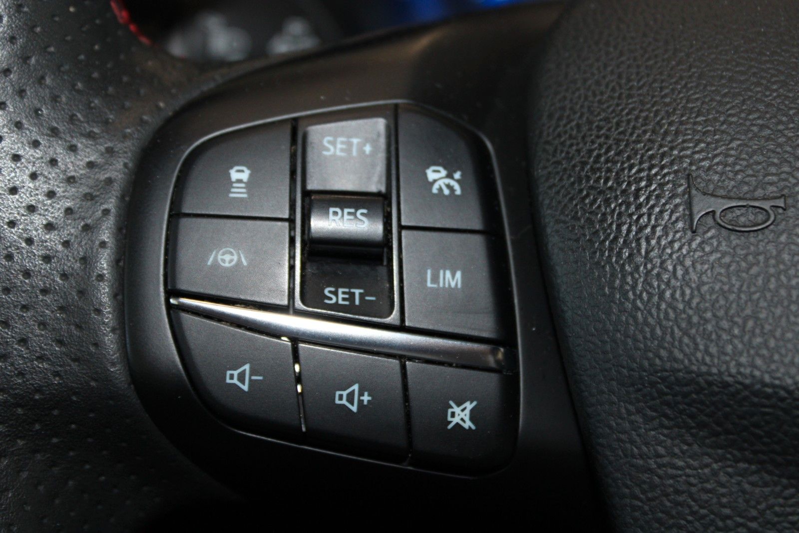 Fahrzeugabbildung Ford Kuga PHEV Aut. ST-Line LED ACC HUD 2xCam WinterP
