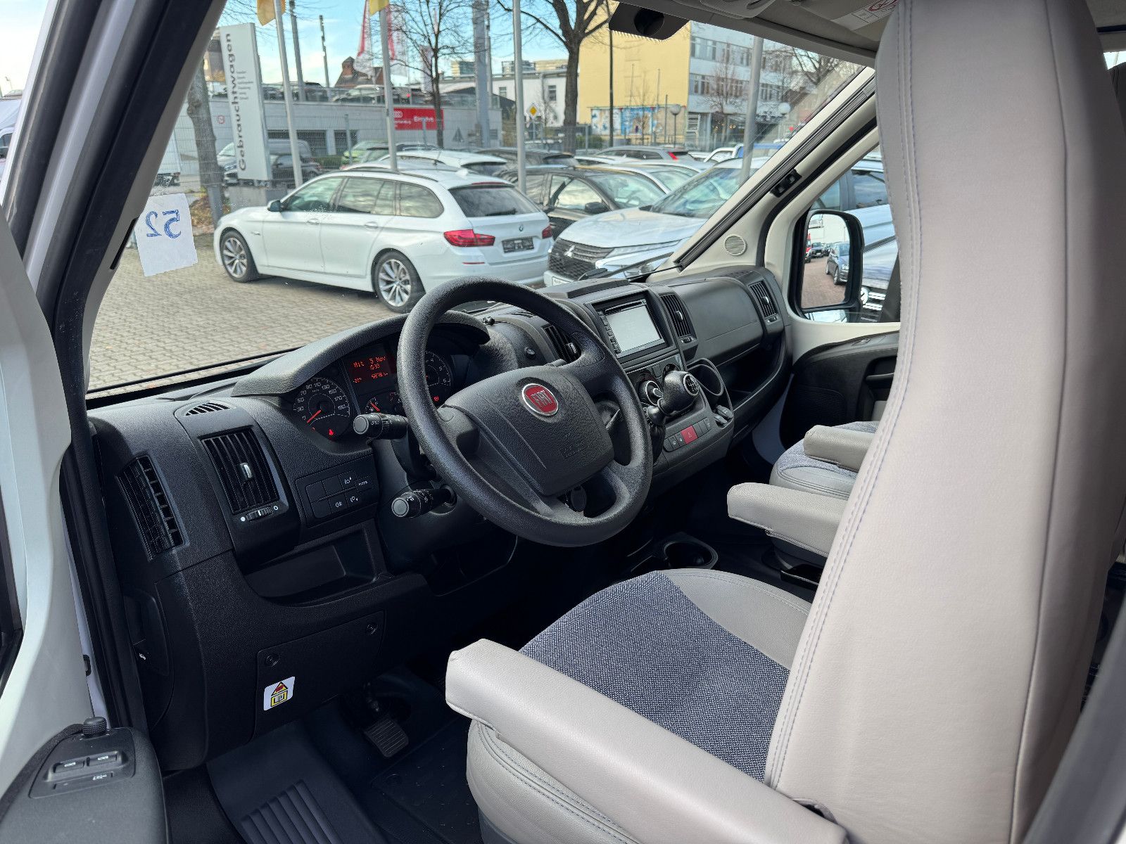 Fahrzeugabbildung Sunlight Cliff 640 FIAT EINZELLBETTEN TV KAMERA 18 ZOLL