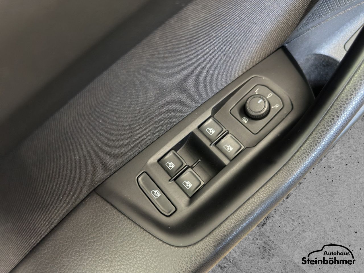 Volkswagen Passat Variant - Bild 15