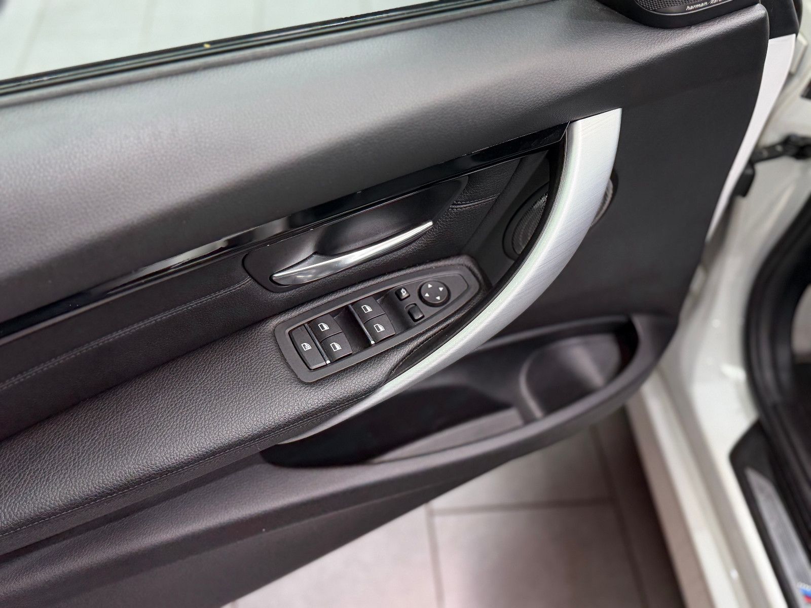 Fahrzeugabbildung BMW 340i Touring xDrive M Sport |H/K|HuD|AHK|PANO