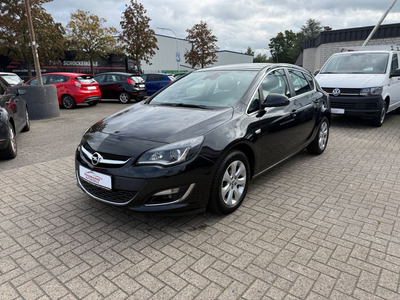 Astra J Lim. 5-trg. Exklusiv*NAVI*1.HAND*SCHECKH