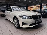 BMW 330d Advantage*LED*Navi*AHK*Sthz*PDC - BMW 330 in Dresden