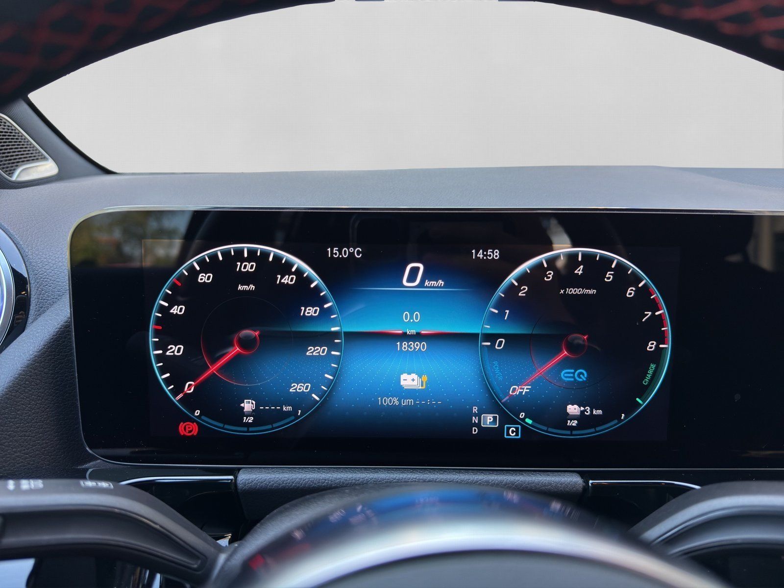 Fahrzeugabbildung Mercedes-Benz GLA 250 e AMG Night Multibeam Burmester KeyGO