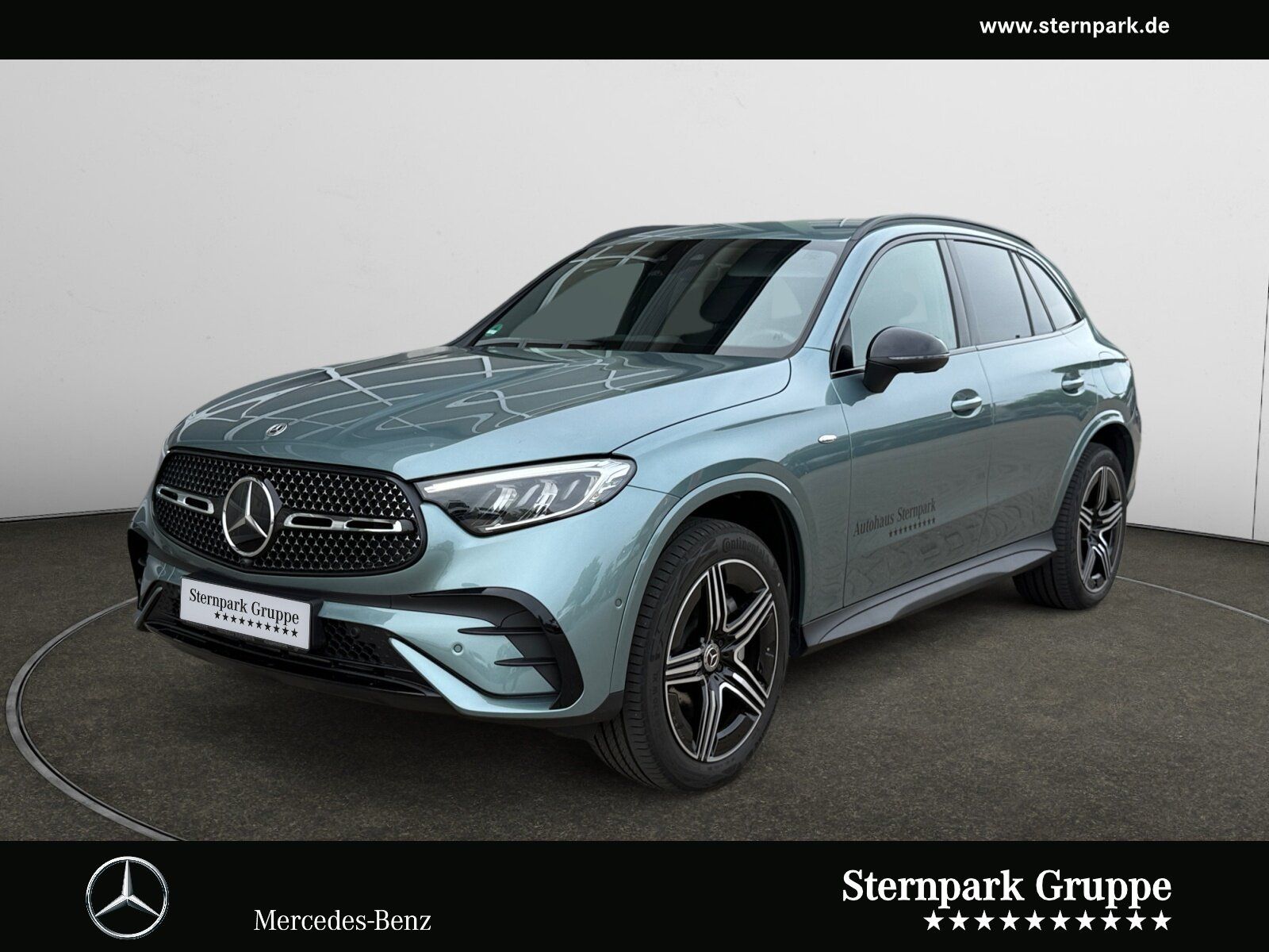 MERCEDES-BENZ GLC 300 e 4M AMG Distro+Kamera+Night+Memory+20`+